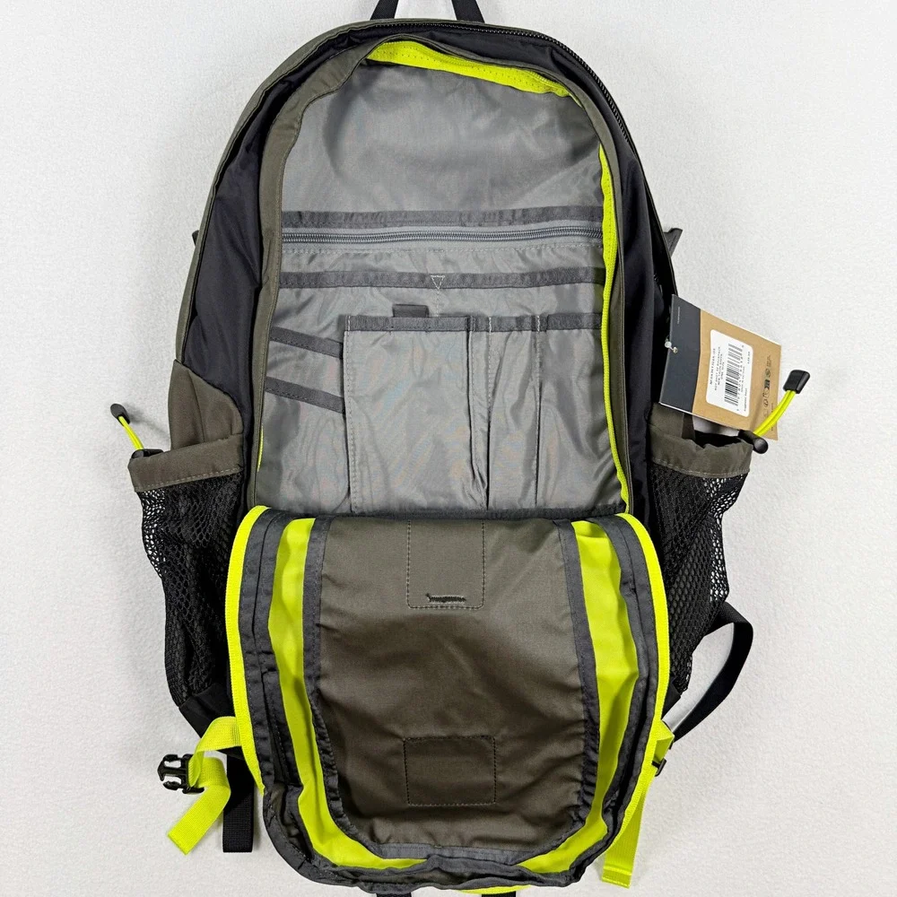 The North Face Hot Shot SE Backpack New Taupe Green NEW